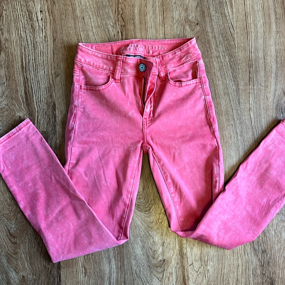 American Eagle hi-rise denim pink wash crop jegging